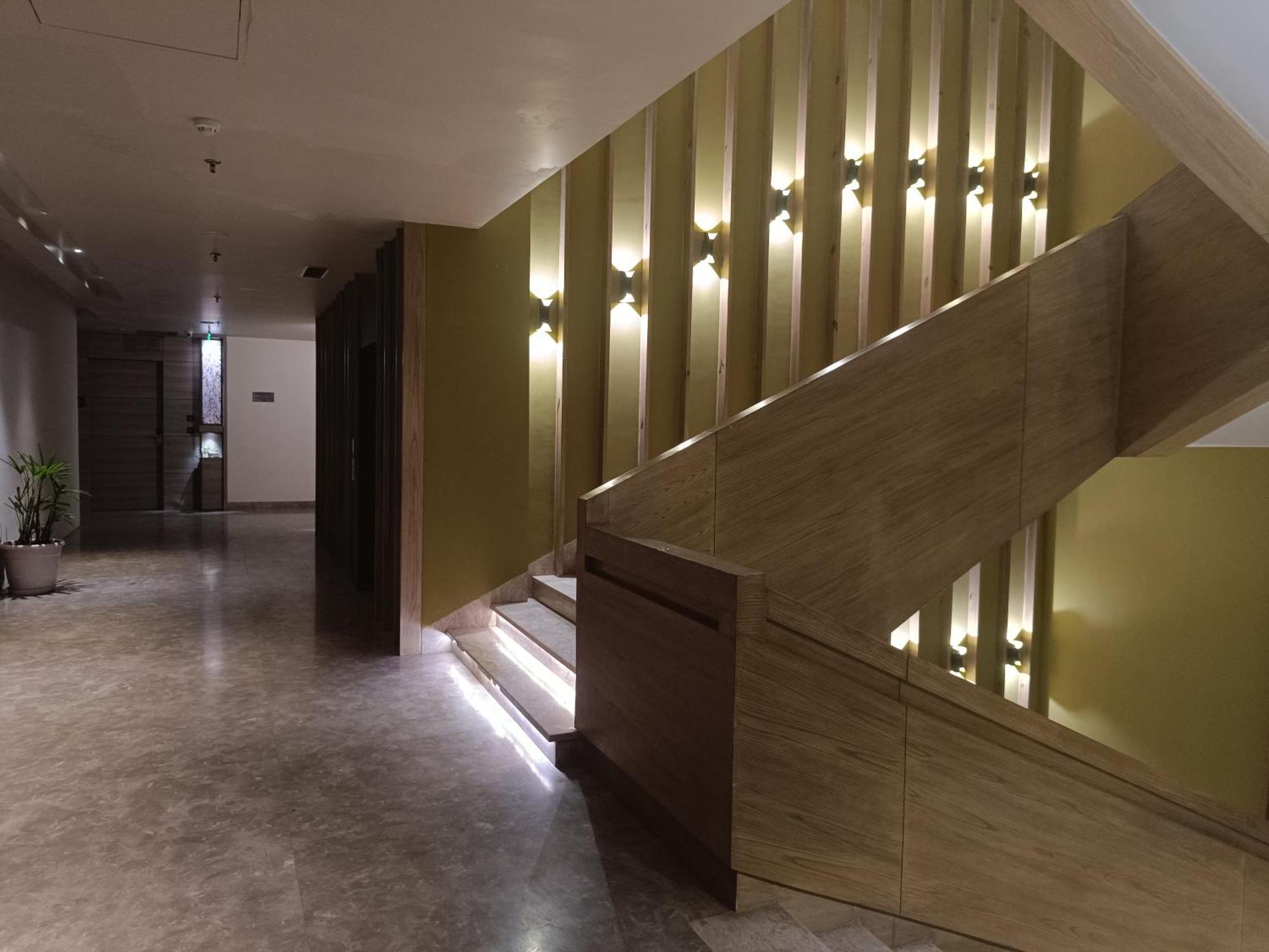 Udman Hotel Greater Noida Exterior foto
